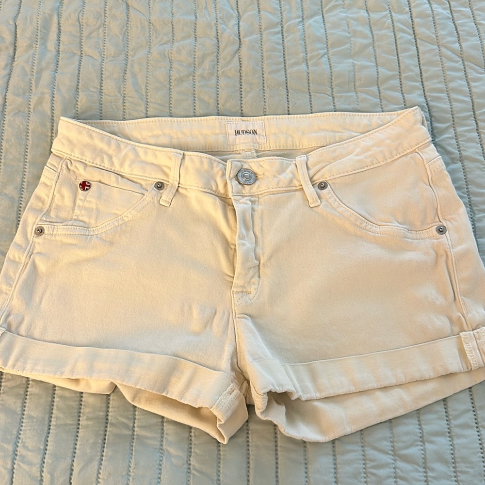 Women's Hudson shorts. Size 28